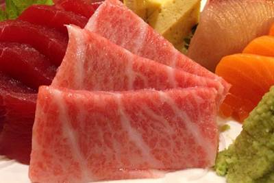 OTORO SASHIMI - Bụng cá ngừ vây xanh OTORO SASHIMI - Bụng cá ngừ vây xanh