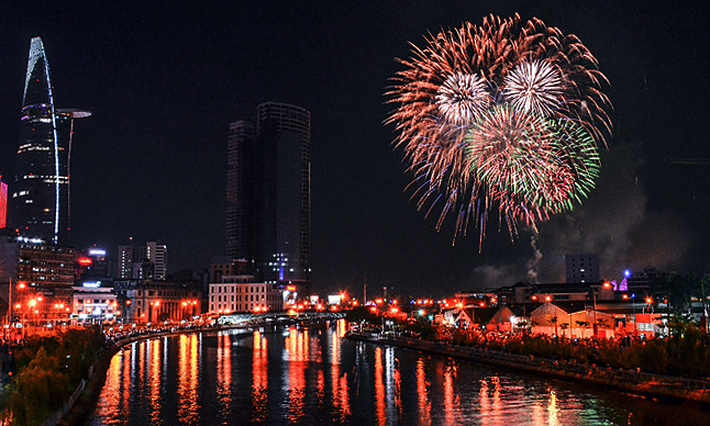 ĐỊA ĐIỂM XEM BẮN PHÁO HOA CỰC CHẤT